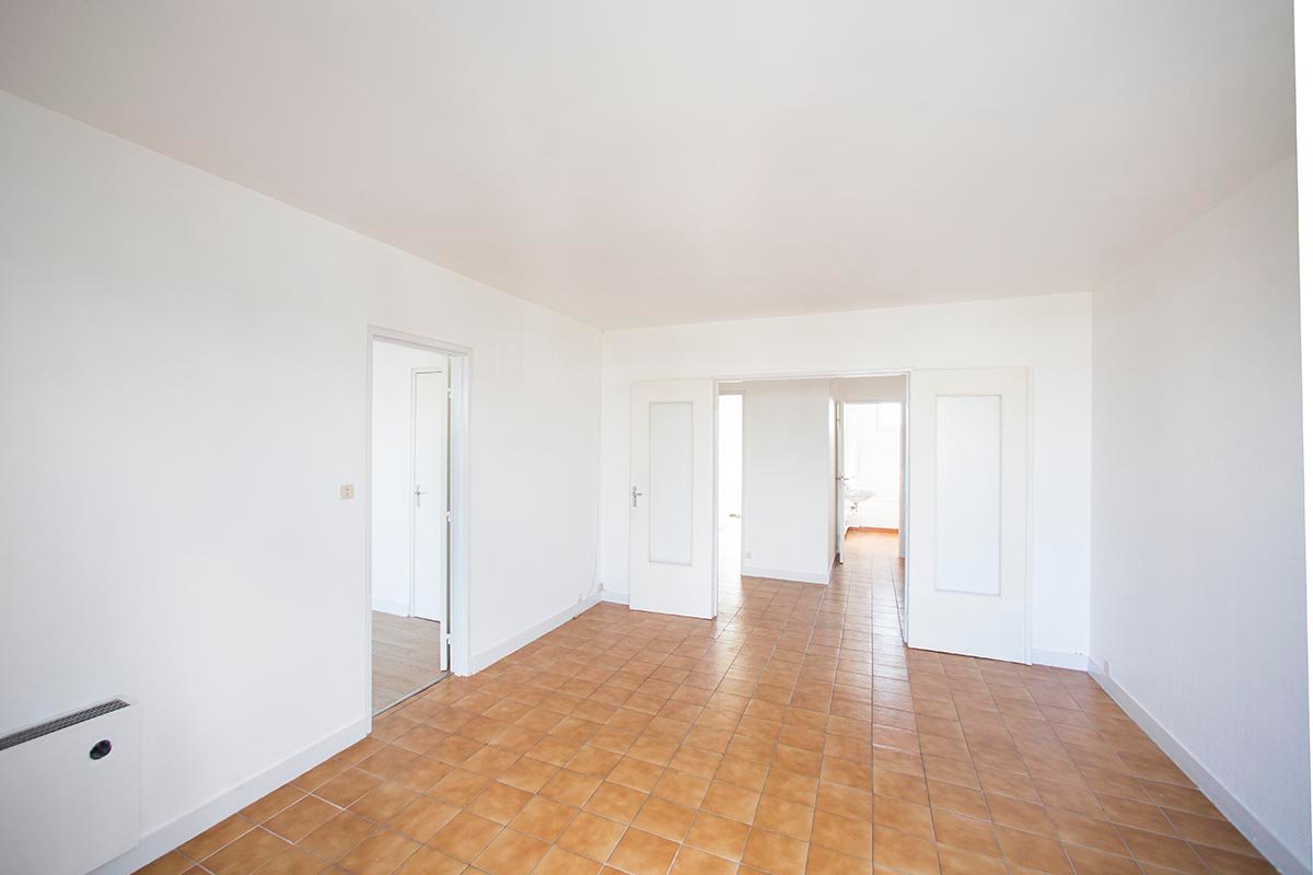 Beau F2 lumineux résidence du Lys